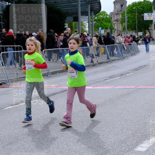 25.04.2026 - Das Zehntel Tim E. http://msf.ph/oto/9579127 25.04.2026 11:08:16 Ziel 5221, 5232, 5604, 6834 meine-sportfotos.de