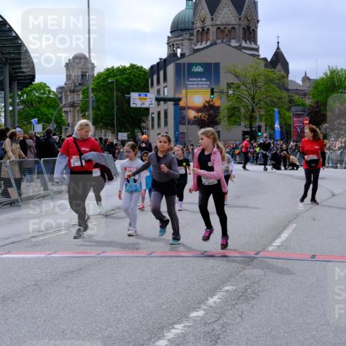 25.04.2026 - Das Zehntel Tim E. http://msf.ph/oto/9579130 25.04.2026 11:08:23 Ziel 5560, 5562, 5627, 6024, 6182, 6561, 6657, 7271 meine-sportfotos.de
