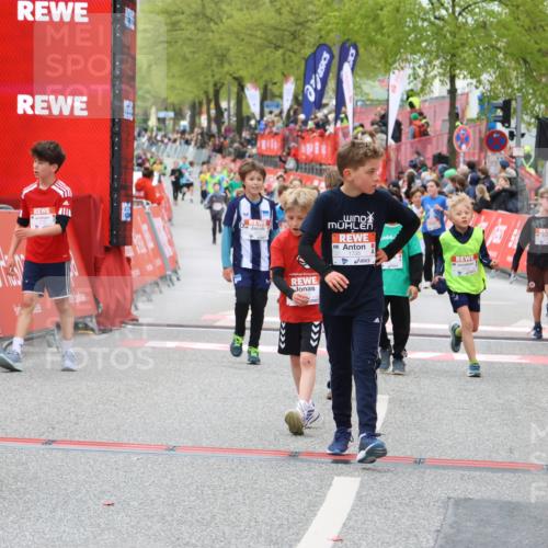 25.04.2026 - Das Zehntel Strokosch-Dieckow http://msf.ph/oto/9579134 25.04.2026 08:51:12 Ziel 1310, 1735, 2069, 2164, 2315, 2472, 2497, 3118, 3194, 3202, 3546, 3554, 3557, 1310, 1735, 2069, 2164, 2315, 2472, 2497, 3118, 3194, 3202, 3546, 3554, 3557 meine-sportfotos.de