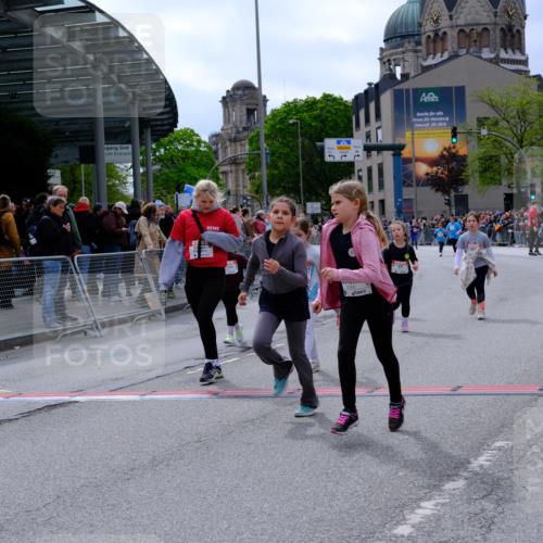 25.04.2026 - Das Zehntel Tim E. http://msf.ph/oto/9579137 25.04.2026 11:08:23 Ziel 5560, 5562, 5627, 6024, 6182, 6561, 6657, 7271 meine-sportfotos.de