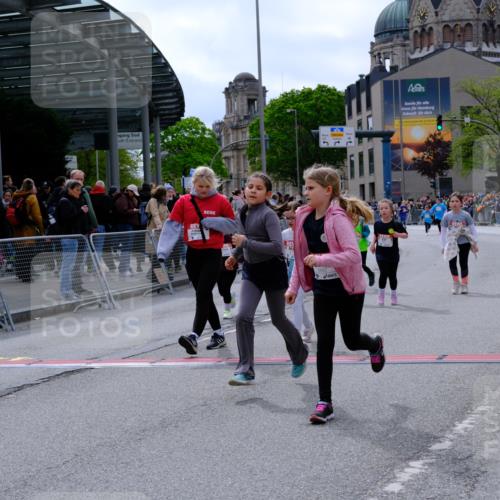 25.04.2026 - Das Zehntel Tim E. http://msf.ph/oto/9579138 25.04.2026 11:08:23 Ziel 5560, 5562, 5627, 6024, 6182, 6561, 6657, 7271 meine-sportfotos.de