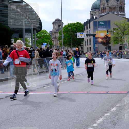 25.04.2026 - Das Zehntel Tim E. http://msf.ph/oto/9579144 25.04.2026 11:08:25 Ziel 5560, 5562, 5627, 6024, 6182, 6561, 6657, 7271 meine-sportfotos.de