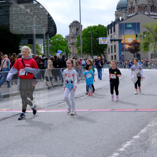 25.04.2026 - Das Zehntel Tim E. http://msf.ph/oto/9579145 25.04.2026 11:08:25 Ziel 5560, 5562, 5627, 6024, 6182, 6561, 6657, 7271 meine-sportfotos.de
