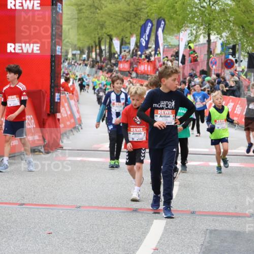25.04.2026 - Das Zehntel Strokosch-Dieckow http://msf.ph/oto/9579151 25.04.2026 08:51:12 Ziel 1310, 1735, 2069, 2164, 2315, 2472, 2497, 3118, 3194, 3202, 3546, 3554, 3557, 1310, 1735, 2069, 2164, 2315, 2472, 2497, 3118, 3194, 3202, 3546, 3554, 3557 meine-sportfotos.de