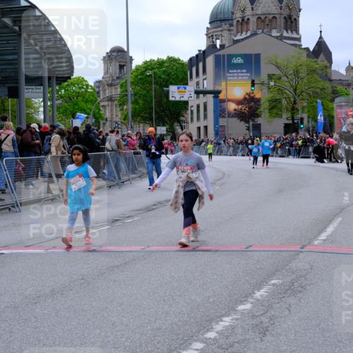 25.04.2026 - Das Zehntel Tim E. http://msf.ph/oto/9579157 25.04.2026 11:08:28 Ziel 5560, 5562, 5627, 6024, 6182, 6561, 6657, 7271 meine-sportfotos.de