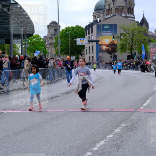 25.04.2026 - Das Zehntel Tim E. http://msf.ph/oto/9579158 25.04.2026 11:08:28 Ziel 5560, 5562, 5627, 6024, 6182, 6561, 6657, 7271 meine-sportfotos.de