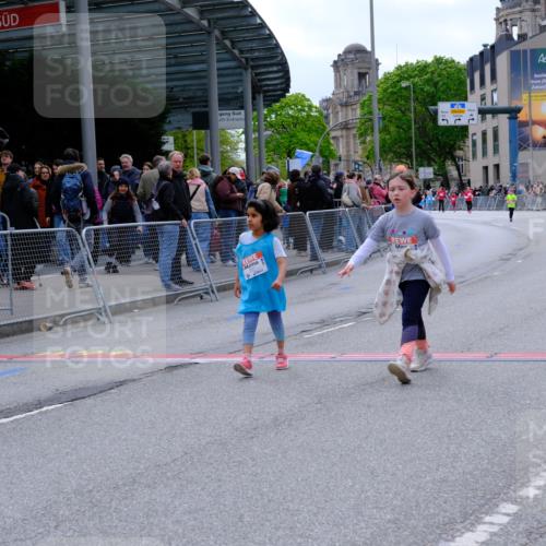 25.04.2026 - Das Zehntel Tim E. http://msf.ph/oto/9579161 25.04.2026 11:08:28 Ziel 5560, 5562, 5627, 6024, 6182, 6561, 6657, 7271 meine-sportfotos.de
