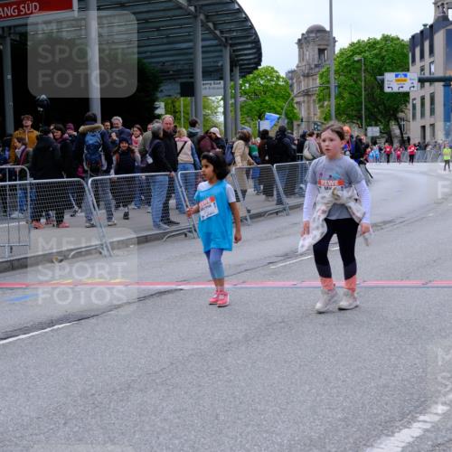 25.04.2026 - Das Zehntel Tim E. http://msf.ph/oto/9579164 25.04.2026 11:08:29 Ziel 5560, 5562, 5624, 5627, 6024, 6182, 6561, 6657, 7271 meine-sportfotos.de