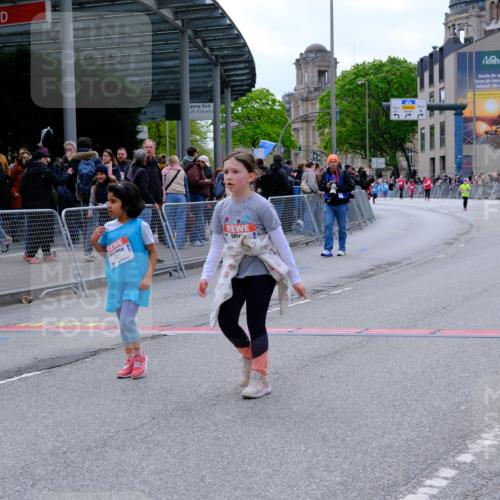 25.04.2026 - Das Zehntel Tim E. http://msf.ph/oto/9579167 25.04.2026 11:08:29 Ziel 5560, 5562, 5624, 5627, 6024, 6182, 6561, 6657, 7271 meine-sportfotos.de