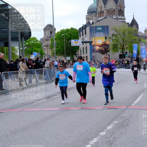 25.04.2026 - Das Zehntel Tim E. http://msf.ph/oto/9579180 25.04.2026 11:08:40 Ziel 5624, 5957, 6642, 6779, 6864, 7212 meine-sportfotos.de