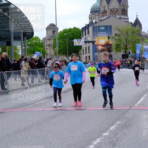25.04.2026 - Das Zehntel Tim E. http://msf.ph/oto/9579185 25.04.2026 11:08:41 Ziel 5624, 5957, 6642, 6779, 6864, 7212 meine-sportfotos.de