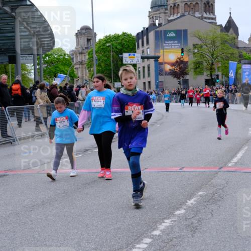25.04.2026 - Das Zehntel Tim E. http://msf.ph/oto/9579189 25.04.2026 11:08:42 Ziel 5957, 6642, 6779, 6864, 7212 meine-sportfotos.de