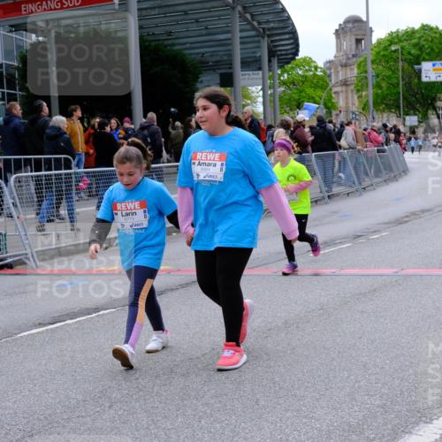 25.04.2026 - Das Zehntel Tim E. http://msf.ph/oto/9579192 25.04.2026 11:08:44 Ziel 5957, 6642, 6779, 6864, 7212 meine-sportfotos.de