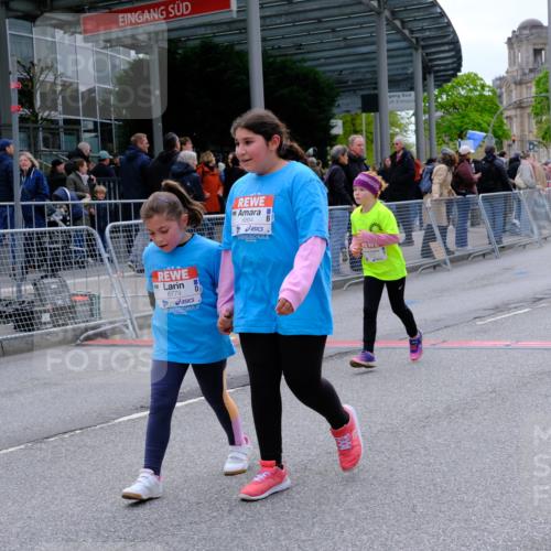 25.04.2026 - Das Zehntel Tim E. http://msf.ph/oto/9579196 25.04.2026 11:08:44 Ziel 5957, 6642, 6779, 6864, 7212 meine-sportfotos.de