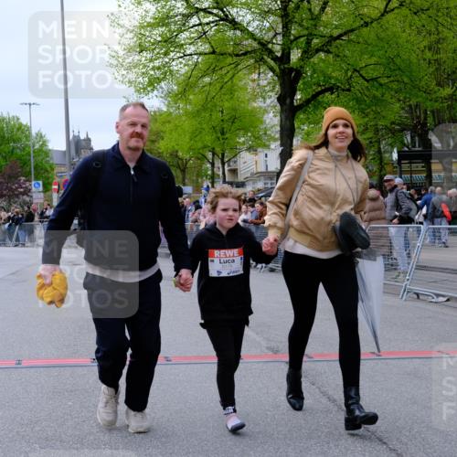 25.04.2026 - Das Zehntel Tim E. http://msf.ph/oto/9579216 25.04.2026 11:08:52 Ziel 5050, 5684, 6178, 7877 meine-sportfotos.de