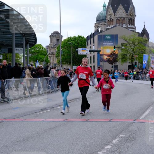 25.04.2026 - Das Zehntel Tim E. http://msf.ph/oto/9579217 25.04.2026 11:08:54 Ziel 5050, 5684, 6178, 7877, 7998 meine-sportfotos.de