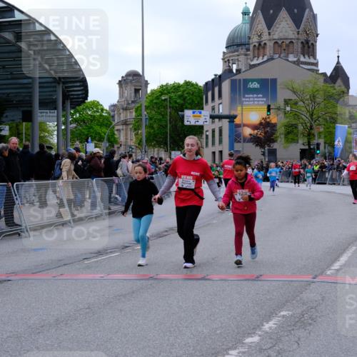 25.04.2026 - Das Zehntel Tim E. http://msf.ph/oto/9579218 25.04.2026 11:08:54 Ziel 5050, 5684, 6178, 7877, 7998 meine-sportfotos.de