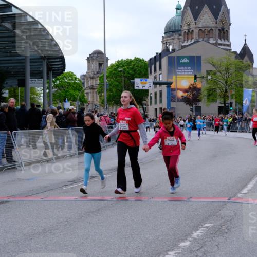 25.04.2026 - Das Zehntel Tim E. http://msf.ph/oto/9579220 25.04.2026 11:08:54 Ziel 5050, 5684, 6178, 7877, 7998 meine-sportfotos.de