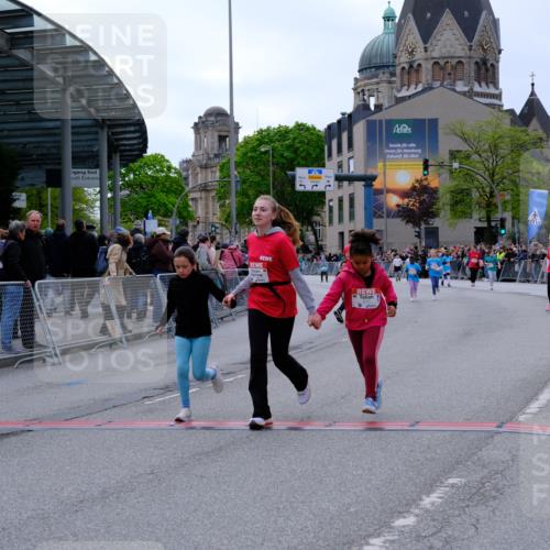 25.04.2026 - Das Zehntel Tim E. http://msf.ph/oto/9579221 25.04.2026 11:08:54 Ziel 5050, 5684, 6178, 7877, 7998 meine-sportfotos.de