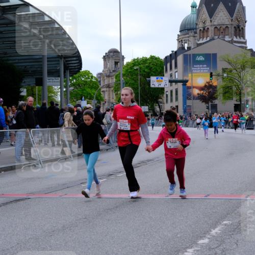 25.04.2026 - Das Zehntel Tim E. http://msf.ph/oto/9579224 25.04.2026 11:08:55 Ziel 5050, 5684, 6178, 7877, 7998 meine-sportfotos.de
