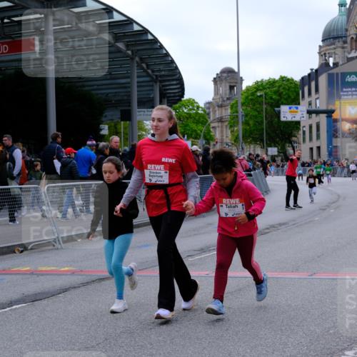 25.04.2026 - Das Zehntel Tim E. http://msf.ph/oto/9579230 25.04.2026 11:08:55 Ziel 5050, 5684, 6178, 7877, 7998 meine-sportfotos.de