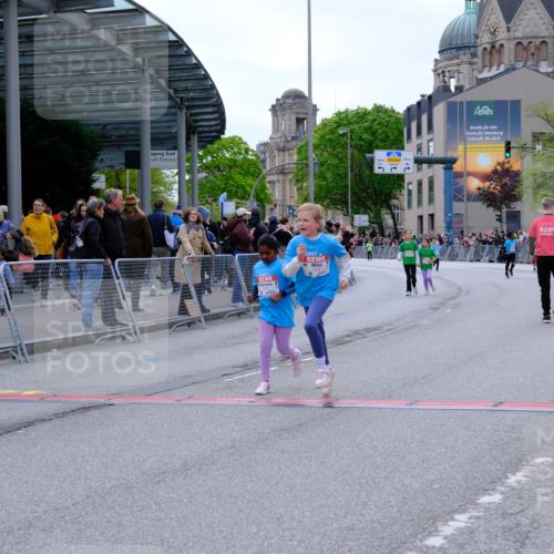 25.04.2026 - Das Zehntel Tim E. http://msf.ph/oto/9579249 25.04.2026 11:09:02 Ziel 5873, 6832, 6836, 7998 meine-sportfotos.de