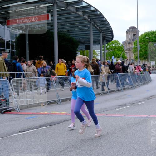 25.04.2026 - Das Zehntel Tim E. http://msf.ph/oto/9579259 25.04.2026 11:09:03 Ziel 5873, 6832, 6836, 7998 meine-sportfotos.de