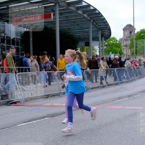 25.04.2026 - Das Zehntel Tim E. http://msf.ph/oto/9579261 25.04.2026 11:09:04 Ziel 5851, 5853, 5873, 6806, 6832, 6836, 7998 meine-sportfotos.de