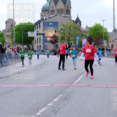 25.04.2026 - Das Zehntel Tim E. http://msf.ph/oto/9579265 25.04.2026 11:09:05 Ziel 5851, 5853, 5873, 6806, 6832, 6836, 7998 meine-sportfotos.de