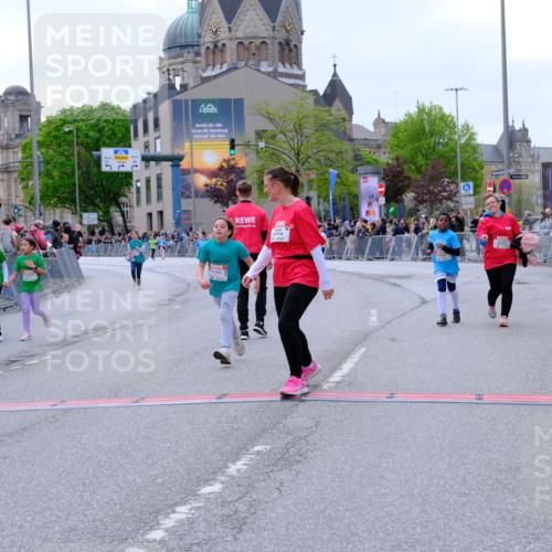 25.04.2026 - Das Zehntel Tim E. http://msf.ph/oto/9579268 25.04.2026 11:09:07 Ziel 5851, 5853, 5873, 6790, 6806, 6832, 6836 meine-sportfotos.de