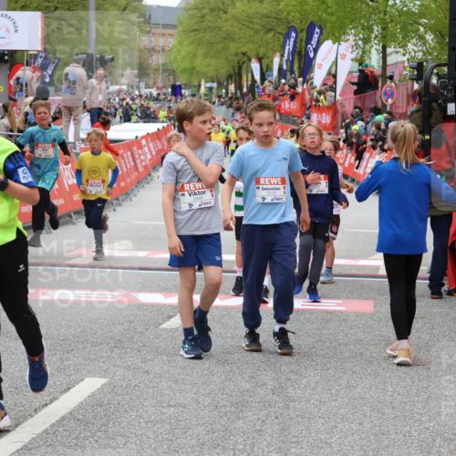 25.04.2026 - Das Zehntel Strokosch-Dieckow http://msf.ph/oto/9579272 25.04.2026 08:51:30 Ziel 1125, 1185, 1200, 1212, 1699, 1719, 1723, 2751, 2946, 3178, 3248, 3261, 3303, 3690, 3843, 3967, 1125, 1185, 1200, 1212, 1699, 1719, 1723, 2751, 2946, 3178, 3248, 3261, 3303, 3690, 3843, 3967 meine-sportfotos.de