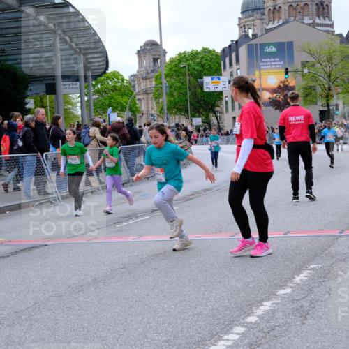 25.04.2026 - Das Zehntel Tim E. http://msf.ph/oto/9579276 25.04.2026 11:09:08 Ziel 5851, 5853, 5873, 6790, 6806, 6832, 6836 meine-sportfotos.de