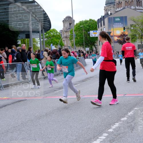 25.04.2026 - Das Zehntel Tim E. http://msf.ph/oto/9579277 25.04.2026 11:09:09 Ziel 5851, 5853, 5871, 5873, 6790, 6806, 6832, 6836 meine-sportfotos.de