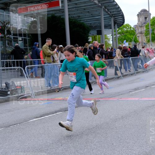 25.04.2026 - Das Zehntel Tim E. http://msf.ph/oto/9579284 25.04.2026 11:09:09 Ziel 5851, 5853, 5871, 5873, 6790, 6806, 6832, 6836 meine-sportfotos.de