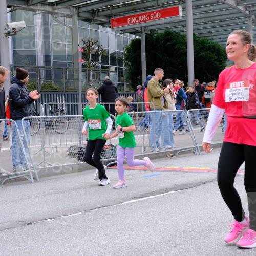 25.04.2026 - Das Zehntel Tim E. http://msf.ph/oto/9579288 25.04.2026 11:09:10 Ziel 5082, 5851, 5853, 5871, 5873, 6790, 6806, 6895 meine-sportfotos.de