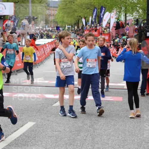 25.04.2026 - Das Zehntel Strokosch-Dieckow http://msf.ph/oto/9579293 25.04.2026 08:51:31 Ziel 1125, 1185, 1200, 1212, 1523, 1699, 1723, 2751, 3178, 3261, 3303, 3690, 3843, 3967, 1125, 1185, 1200, 1212, 1523, 1699, 1723, 2751, 3178, 3261, 3303, 3690, 3843, 3967 meine-sportfotos.de