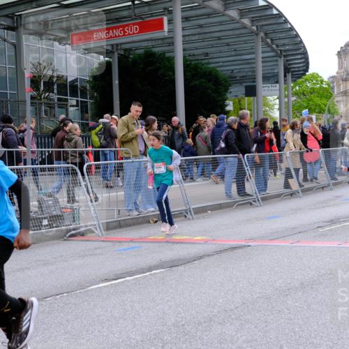 25.04.2026 - Das Zehntel Tim E. http://msf.ph/oto/9579307 25.04.2026 11:09:15 Ziel 5074, 5082, 5851, 5853, 5871, 6790, 6806, 6895 meine-sportfotos.de