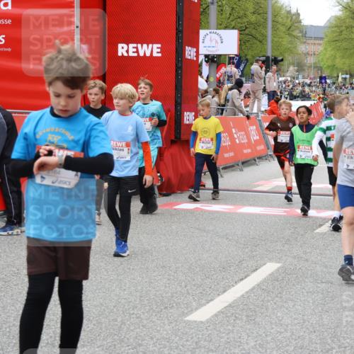 25.04.2026 - Das Zehntel Strokosch-Dieckow http://msf.ph/oto/9579310 25.04.2026 08:51:32 Ziel 1125, 1185, 1200, 1212, 1523, 1723, 2751, 3178, 3261, 3303, 3309, 3690, 3843, 3967, 1125, 1185, 1200, 1212, 1523, 1723, 2751, 3178, 3261, 3303, 3309, 3690, 3843, 3967 meine-sportfotos.de