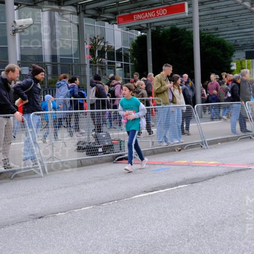 25.04.2026 - Das Zehntel Tim E. http://msf.ph/oto/9579315 25.04.2026 11:09:16 Ziel 5074, 5082, 5851, 5853, 5871, 6790, 6806, 6895 meine-sportfotos.de