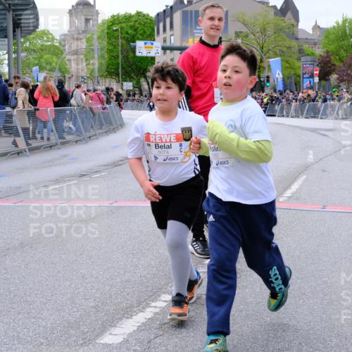 25.04.2026 - Das Zehntel Tim E. http://msf.ph/oto/9579316 25.04.2026 11:09:18 Ziel 5074, 5082, 5871, 6790, 6895 meine-sportfotos.de