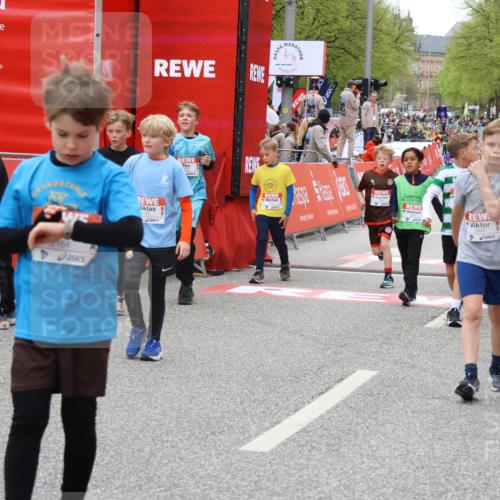25.04.2026 - Das Zehntel Strokosch-Dieckow http://msf.ph/oto/9579318 25.04.2026 08:51:33 Ziel 1125, 1185, 1200, 1212, 1523, 1723, 2751, 3178, 3261, 3303, 3309, 3690, 3843, 3967, 1125, 1185, 1200, 1212, 1523, 1723, 2751, 3178, 3261, 3303, 3309, 3690, 3843, 3967 meine-sportfotos.de
