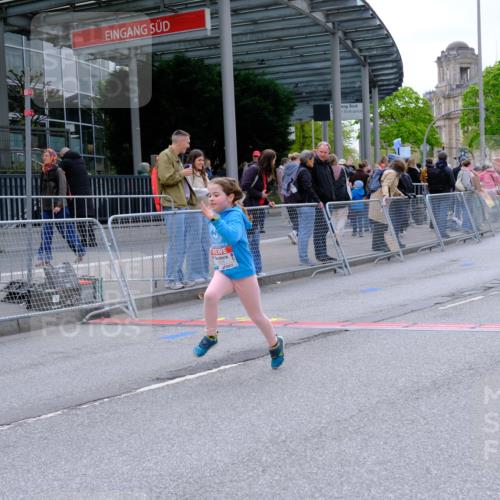 25.04.2026 - Das Zehntel Tim E. http://msf.ph/oto/9579320 25.04.2026 11:09:28 Ziel 6828 meine-sportfotos.de