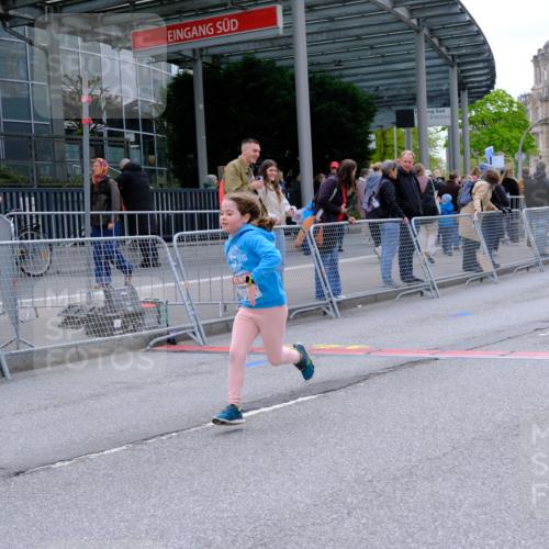 25.04.2026 - Das Zehntel Tim E. http://msf.ph/oto/9579321 25.04.2026 11:09:28 Ziel 6828 meine-sportfotos.de
