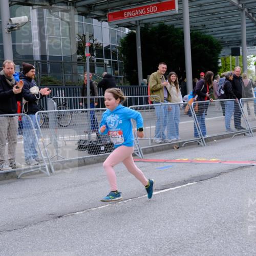 25.04.2026 - Das Zehntel Tim E. http://msf.ph/oto/9579323 25.04.2026 11:09:28 Ziel 6828 meine-sportfotos.de