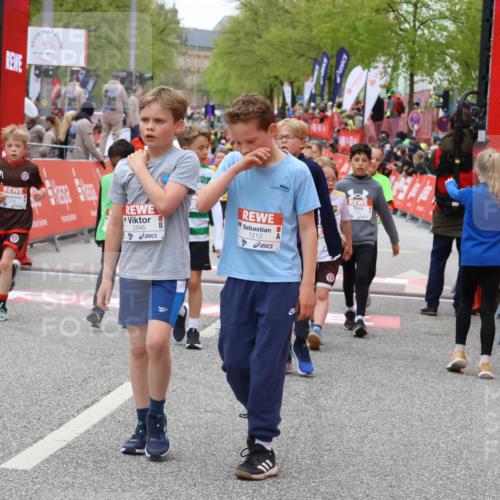 25.04.2026 - Das Zehntel Strokosch-Dieckow http://msf.ph/oto/9579326 25.04.2026 08:51:34 Ziel 1125, 1200, 1212, 1523, 1723, 1987, 2751, 3178, 3261, 3303, 3309, 3690, 3843, 3967, 1125, 1200, 1212, 1523, 1723, 1987, 2751, 3178, 3261, 3303, 3309, 3690, 3843, 3967 meine-sportfotos.de