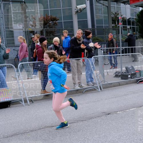 25.04.2026 - Das Zehntel Tim E. http://msf.ph/oto/9579328 25.04.2026 11:09:29 Ziel 6828 meine-sportfotos.de