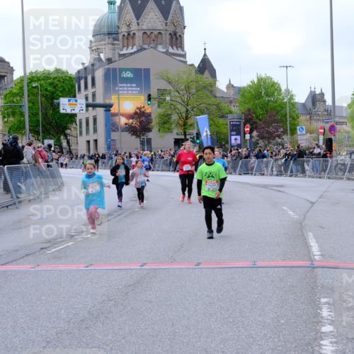 25.04.2026 - Das Zehntel Tim E. http://msf.ph/oto/9579332 25.04.2026 11:09:36 Ziel 5658, 6862, 7262, 7432, 7476 meine-sportfotos.de
