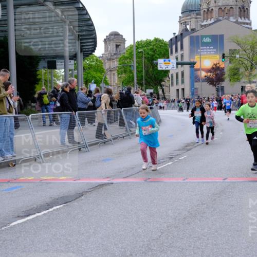 25.04.2026 - Das Zehntel Tim E. http://msf.ph/oto/9579335 25.04.2026 11:09:37 Ziel 5658, 6286, 6862, 7262, 7432, 7476 meine-sportfotos.de