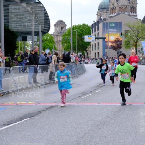 25.04.2026 - Das Zehntel Tim E. http://msf.ph/oto/9579339 25.04.2026 11:09:37 Ziel 5658, 6286, 6862, 7262, 7432, 7476 meine-sportfotos.de