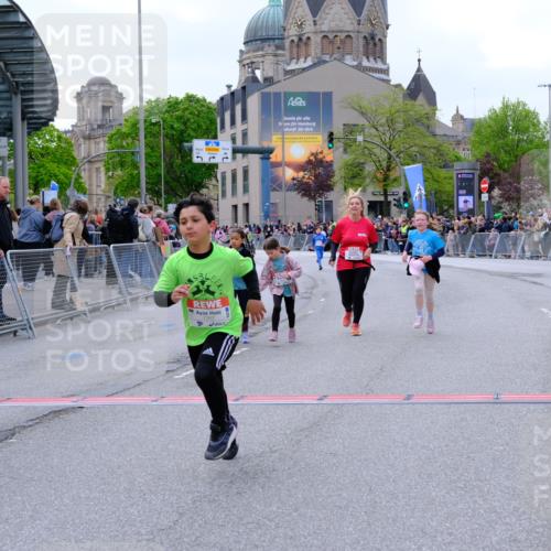 25.04.2026 - Das Zehntel Tim E. http://msf.ph/oto/9579340 25.04.2026 11:09:38 Ziel 5658, 6286, 6862, 7262, 7432, 7476 meine-sportfotos.de